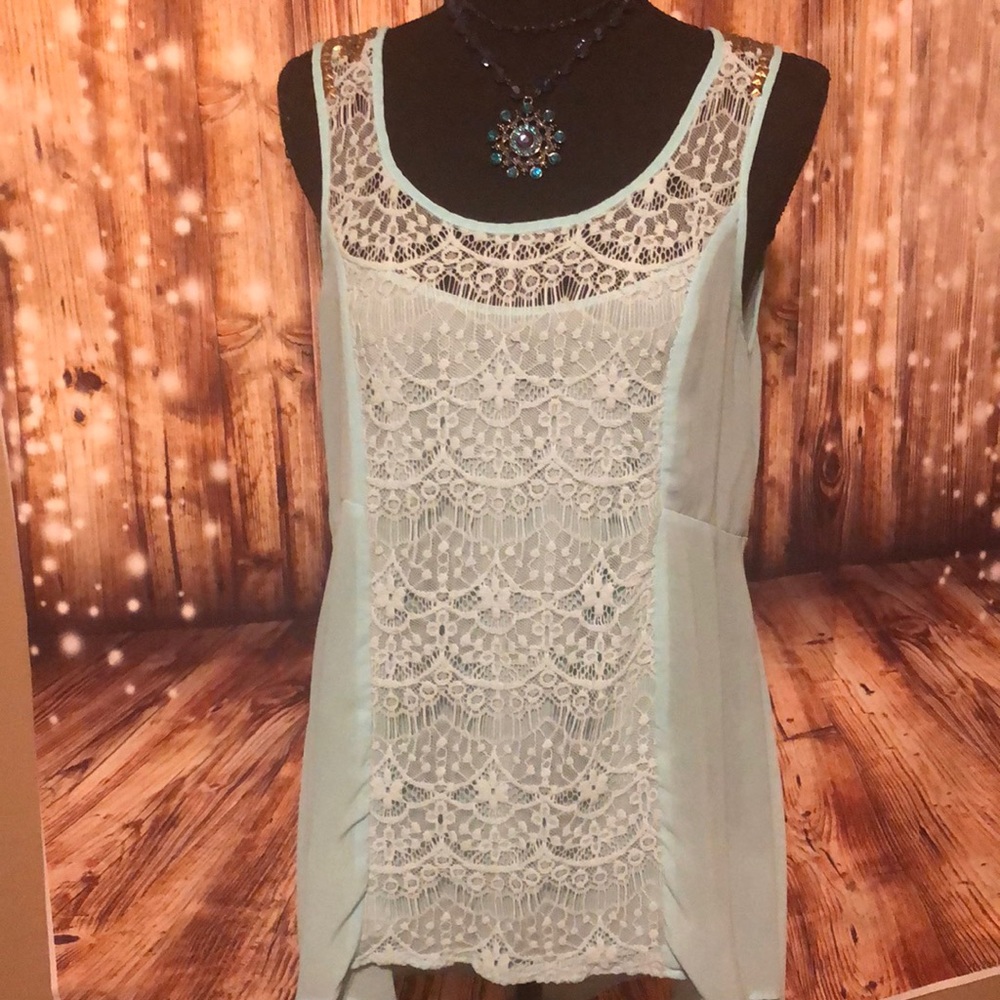 Free flowing summer tank